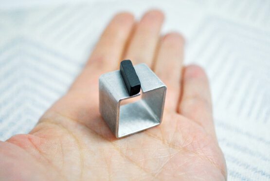 anello peak quadrato