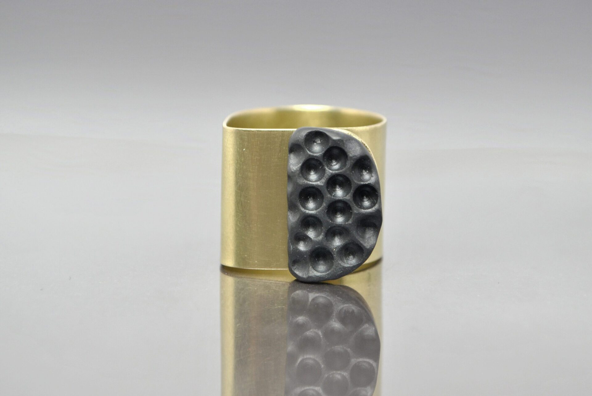 anello cavità semicerchio