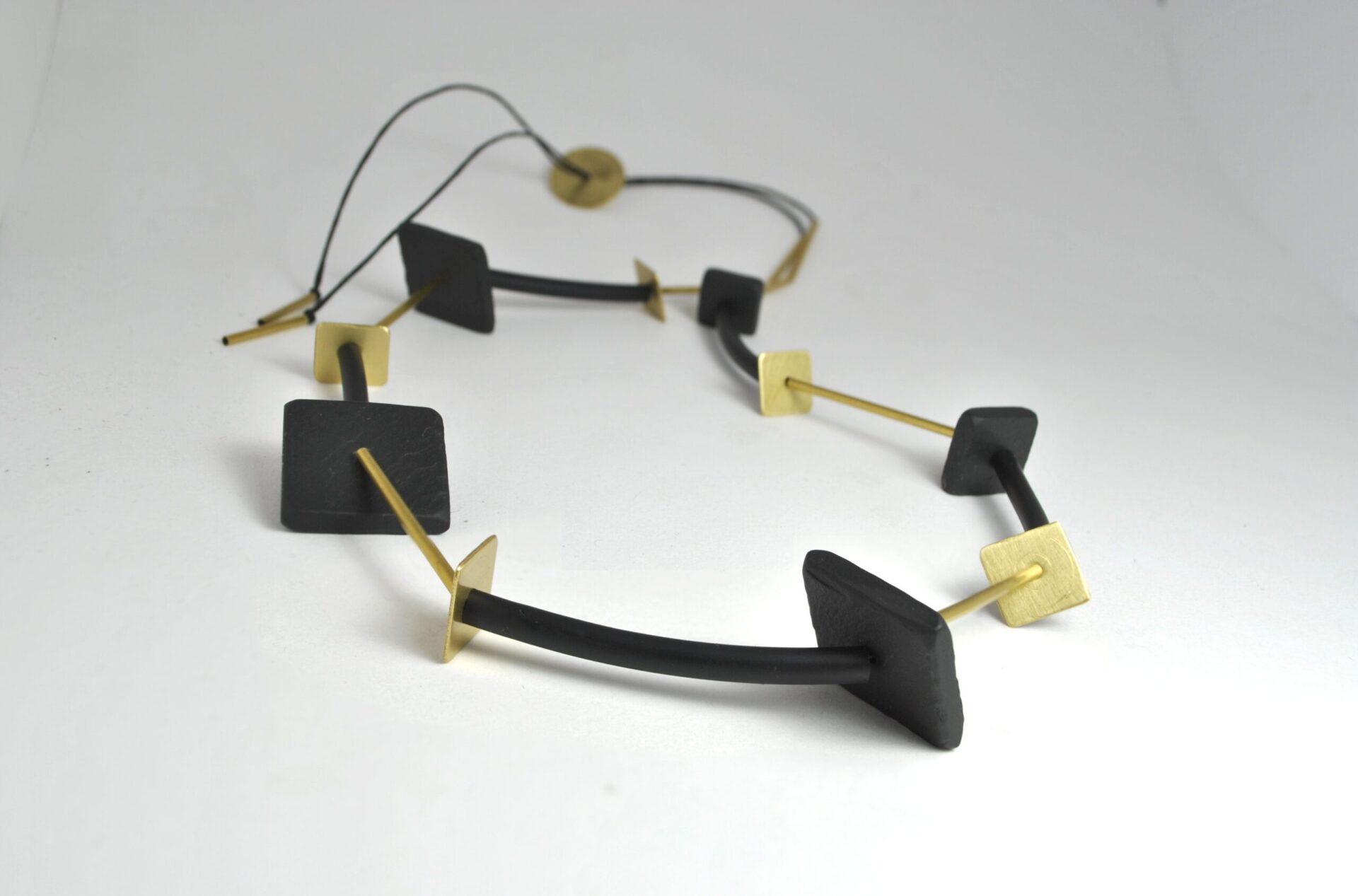 mitami Collana Quadro 001