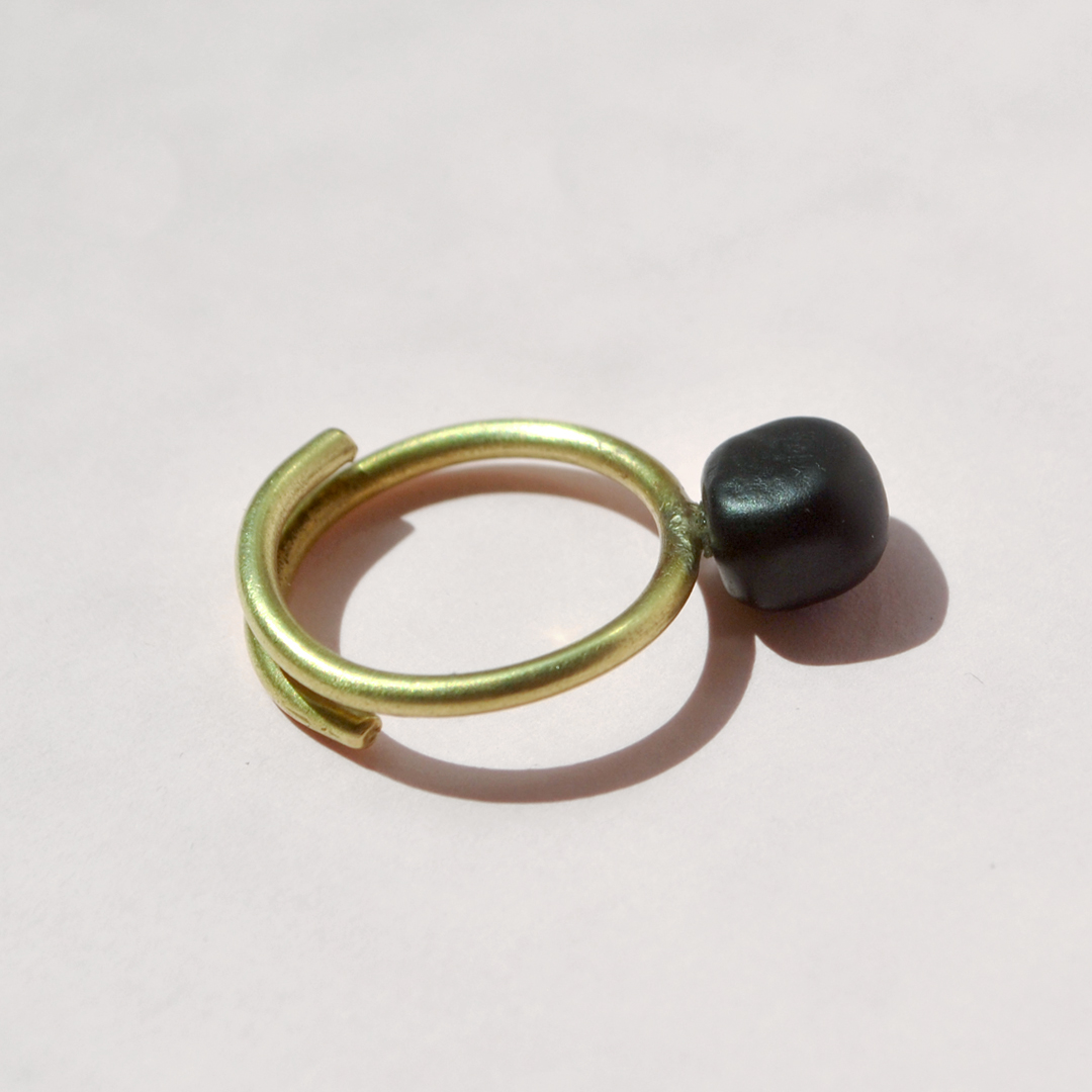 Mitami anello Ball ottone